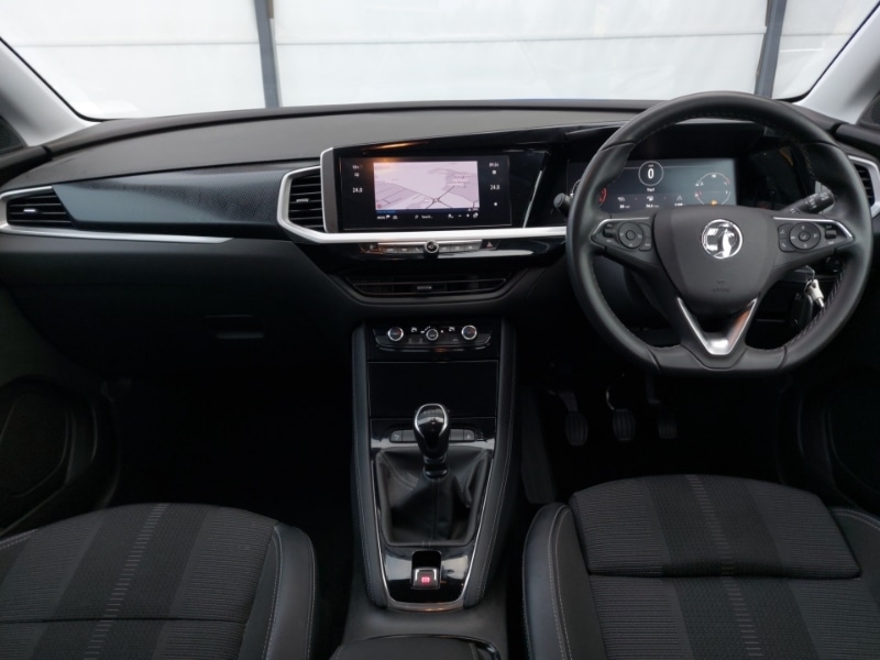 Used Vauxhall Grandland 2023 for sale - 77644773: Photo 2