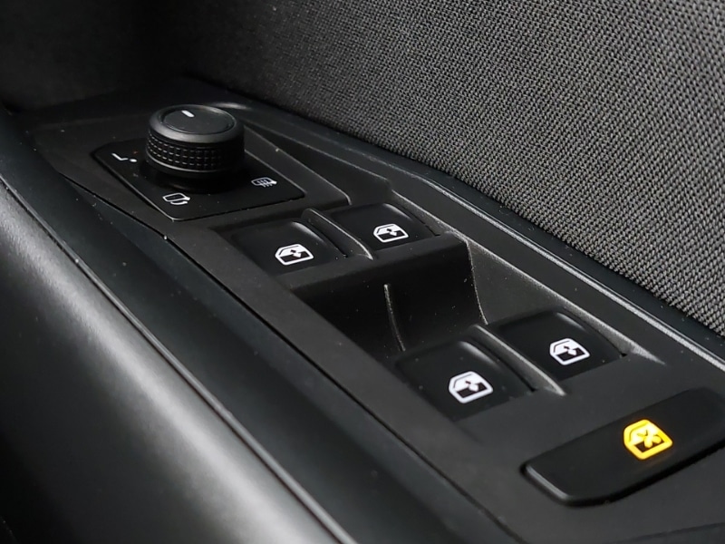 Used Volkswagen T-Roc 2022 for sale - 77004409: Photo 16