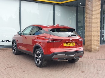 Used Nissan Qashqai 2024 for sale - 76602668: Photo