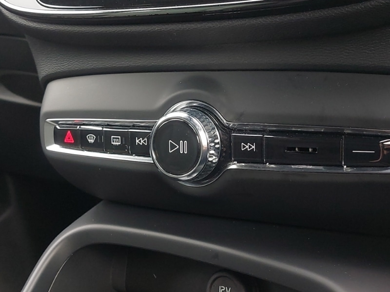 Used Volvo XC40 2023 for sale - 77065973: Photo 11