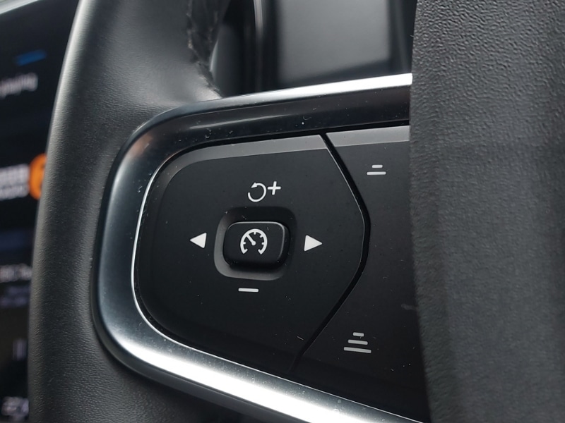 Used Volvo XC40 2023 for sale - 77065973: Photo 14