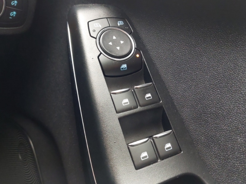 Used Ford Fiesta 2019 for sale - 76602590: Photo 18