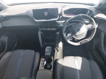 Used Peugeot 2008 2024 for sale - 79513593: Photo
