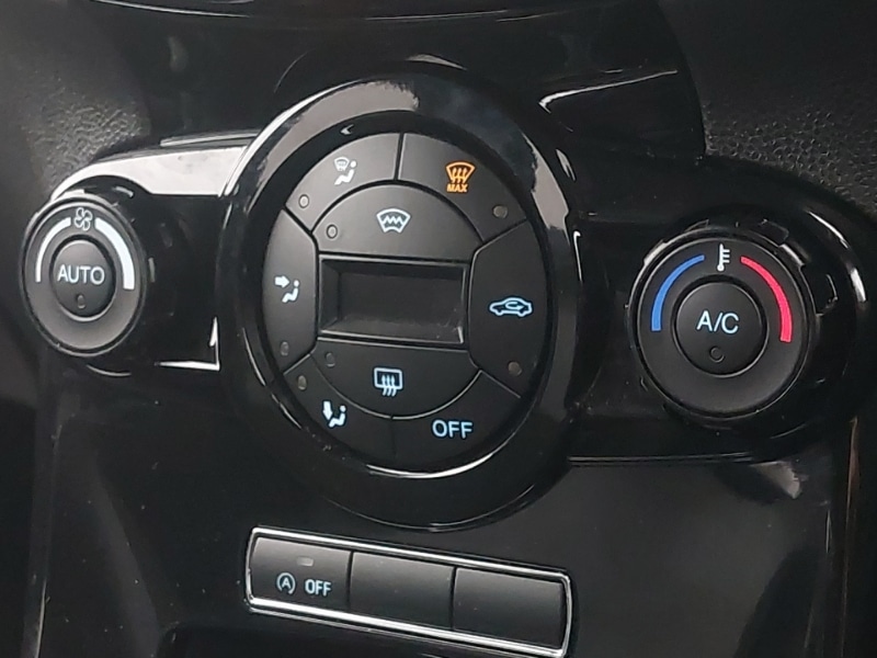 Used Ford Fiesta 2017 for sale - 76523956: Photo 11