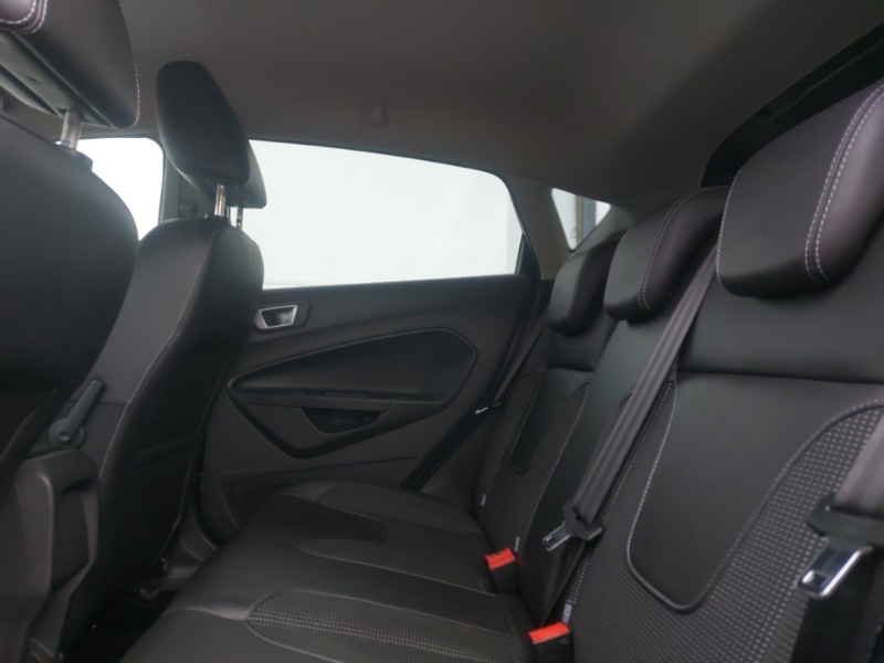 Used Ford Fiesta 2017 for sale - 76523956: Photo 6