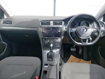 Used Volkswagen Golf 2018 for sale - 75530541: Photo