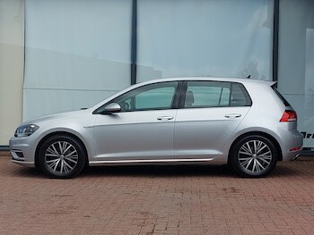 Used Volkswagen Golf 2018 for sale - 75530541: Photo