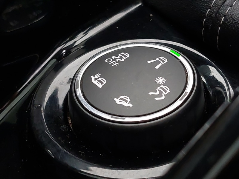 Used Peugeot 2008 2019 for sale - 76947585: Photo 12