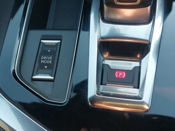 Used Peugeot 3008 2022 for sale - 75652263: Photo 18