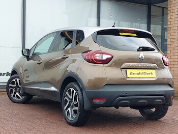 Used Renault Captur 2018 for sale - 77689790: Photo