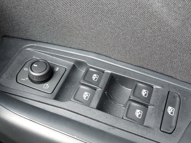 Used Volkswagen T-Roc 2025 for sale - 77606134: Photo 17