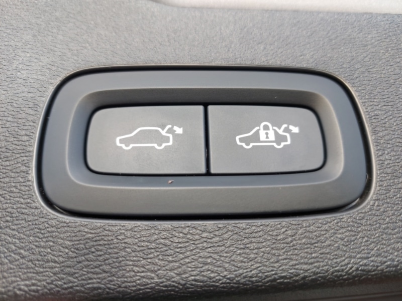 Used Volvo V60 2025 for sale - 76583556: Photo 11