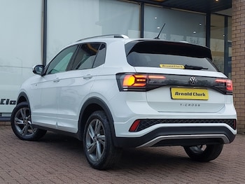 Used Volkswagen T-Cross 2024 for sale - 77708100: Photo