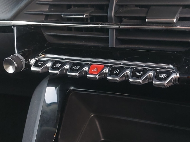 Used Peugeot 2008 2022 for sale - 76800092: Photo 11