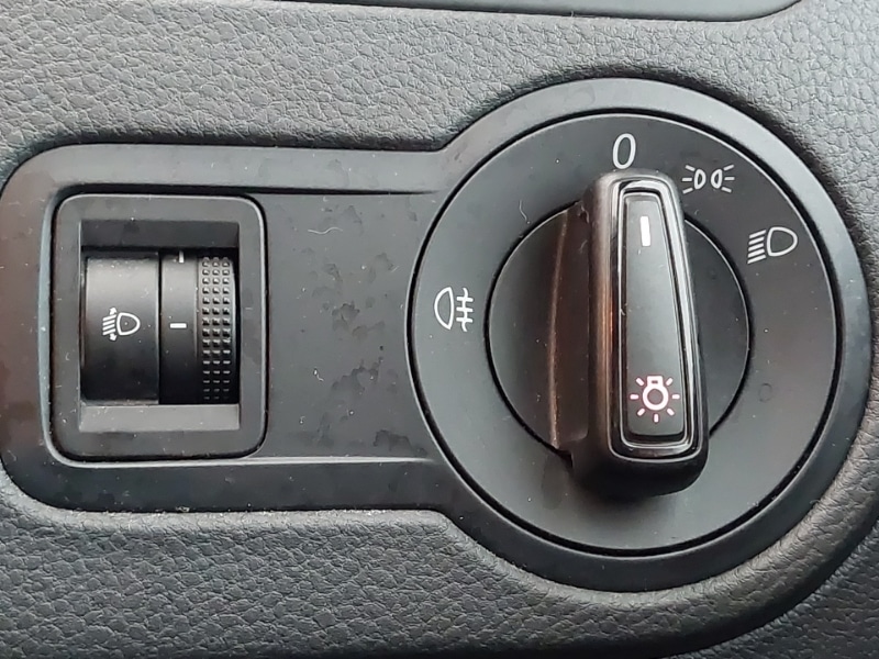 Used Volkswagen Polo 2014 for sale - 76556344: Photo 15