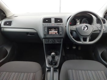 Used Volkswagen Polo 2014 for sale - 76556344: Photo