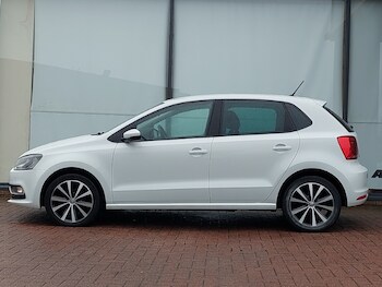 Used Volkswagen Polo 2017 for sale - 77852280: Photo