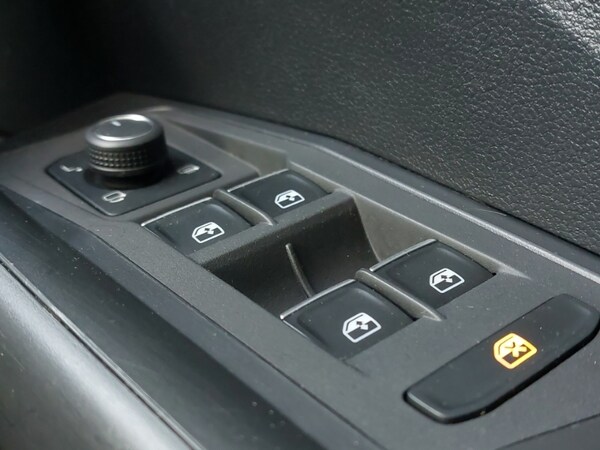 Used Volkswagen T-Roc 2019 for sale - 76208133: Photo 17