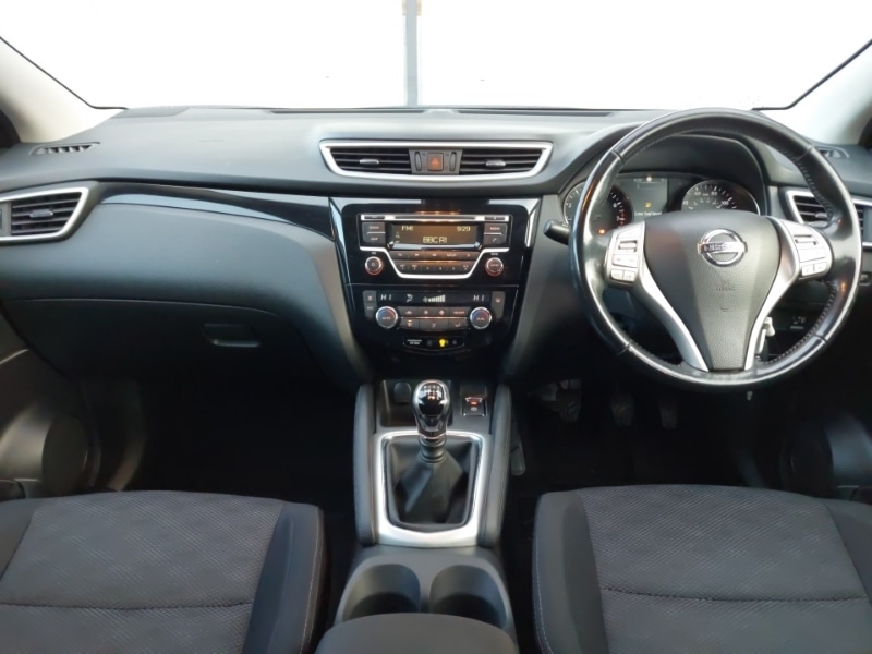 Used Nissan Qashqai 2016 for sale - 77024515: Photo 2