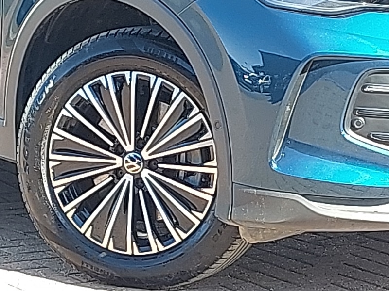 Used Volkswagen Tiguan 2024 for sale - 77933365: Photo 9