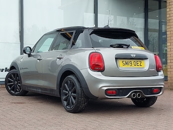Used MINI Hatch 2019 for sale - 77992756: Photo