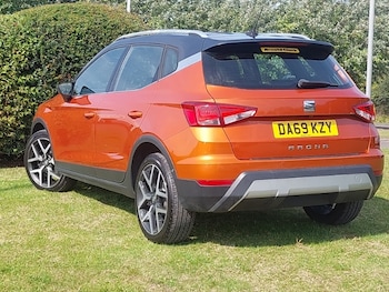 Used SEAT Arona 2019 for sale - 79452010: Photo