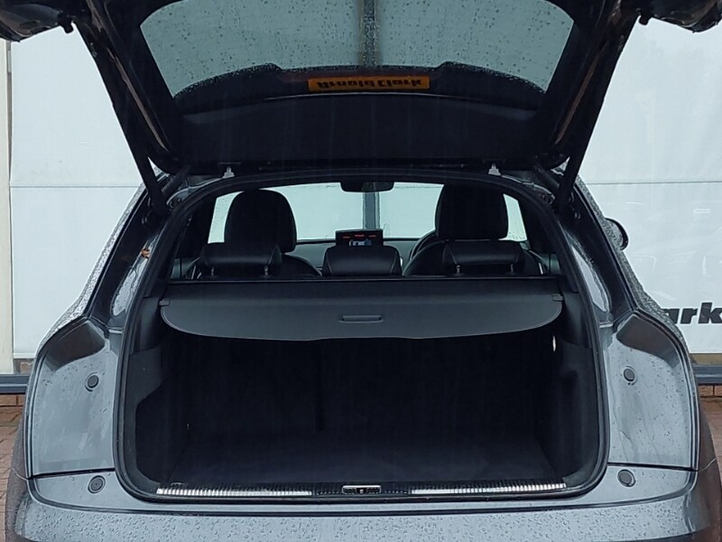 Used Audi Q3 2017 for sale - 76556349: Photo 8