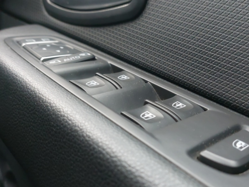 Used Renault Clio 2019 for sale - 76846829: Photo 17