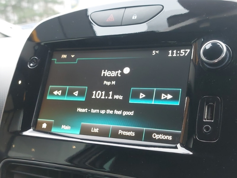 Used Renault Clio 2019 for sale - 76846829: Photo 19