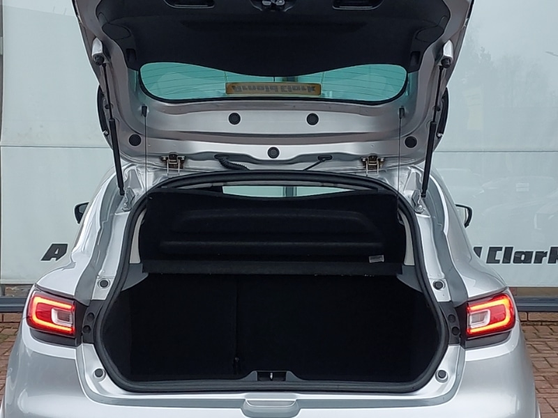 Used Renault Clio 2019 for sale - 76846829: Photo 8