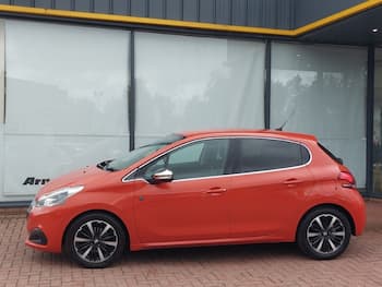 Used Peugeot 208 2019 for sale - 79734116: Photo