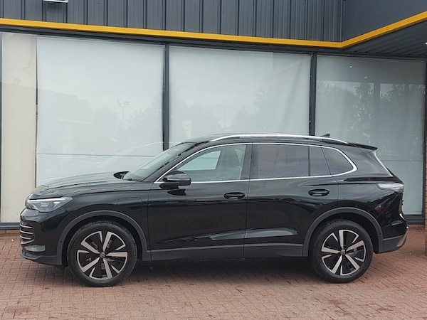 Used Volkswagen Tiguan 2025 for sale - 75652543: Photo 4