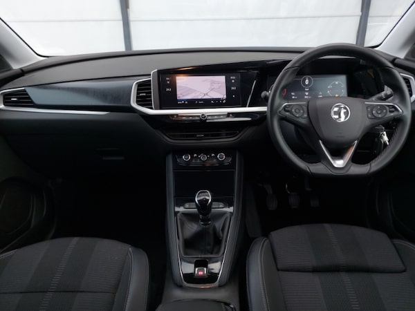 Used Vauxhall Grandland 2023 for sale - 76311623: Photo 2
