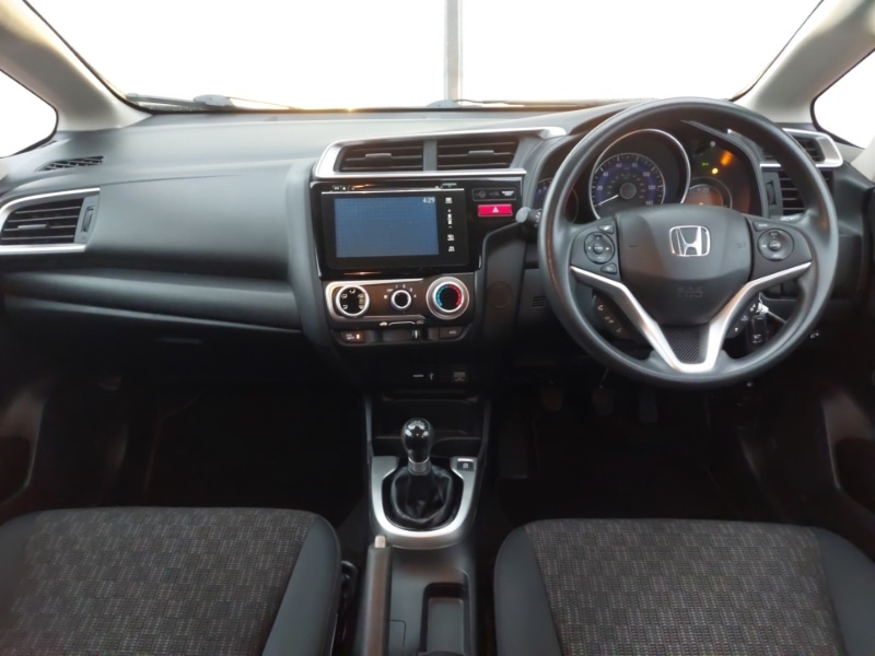 Used Honda Jazz 2017 for sale - 77656815: Photo 2