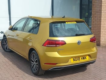 Used Volkswagen Golf 2018 for sale - 79647722: Photo