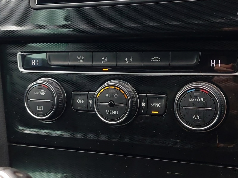 Used Volkswagen Golf 2015 for sale - 77503008: Photo 11