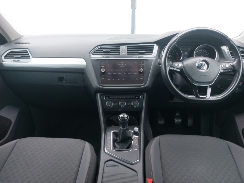 Used Volkswagen Tiguan 2019 for sale - 76052821: Photo 2