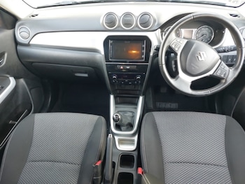 Used Suzuki Vitara 2017 for sale - 79618650: Photo
