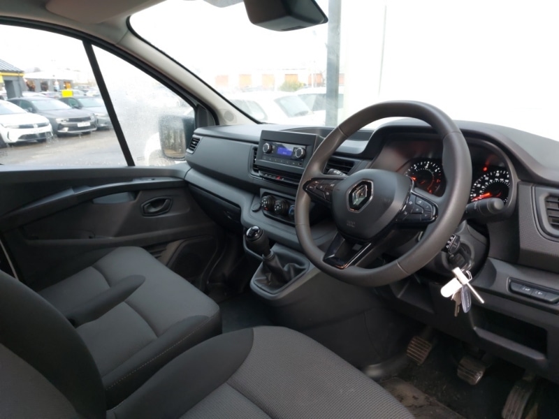 Used Renault Trafic 2022 for sale - 76924803: Photo 2