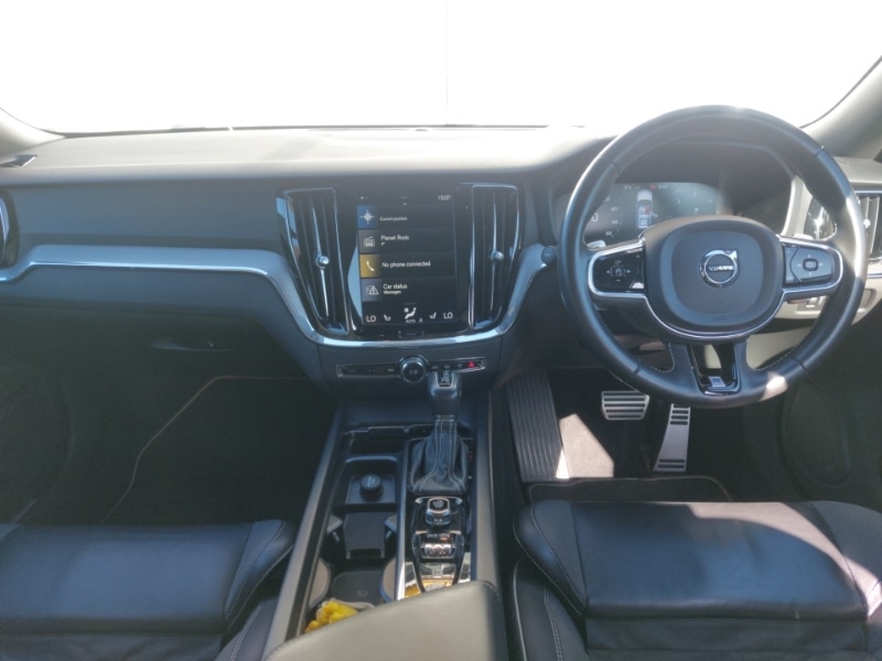 Used Volvo V60 2020 for sale - 76160422: Photo 2