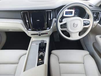 Used Volvo V60 2025 for sale - 79694659: Photo