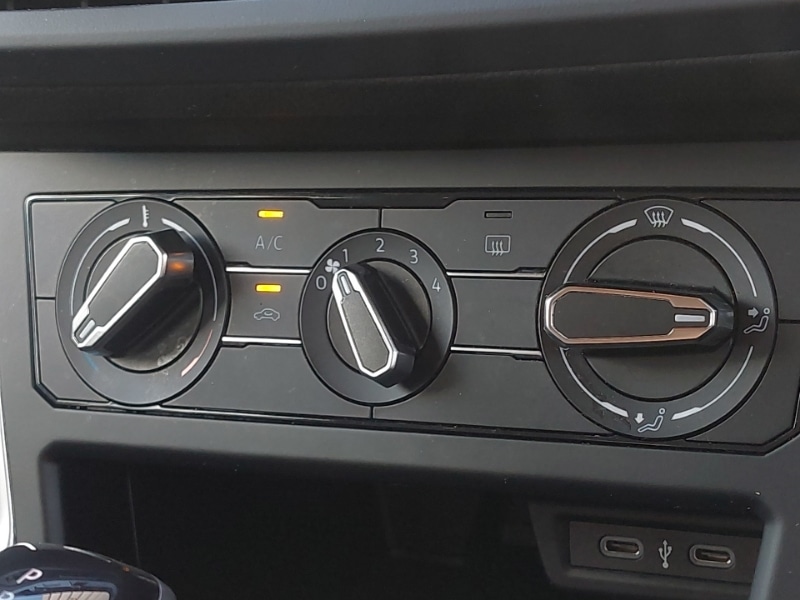 Used Volkswagen Polo 2024 for sale - 76629347: Photo 11