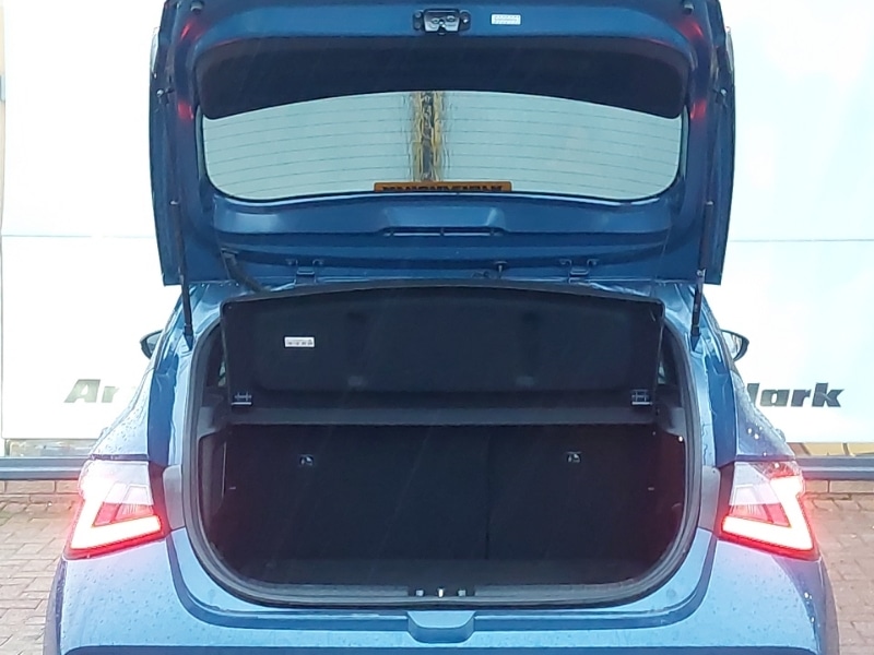 Used Hyundai i20 2024 for sale - 77338133: Photo 8