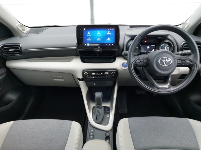 Used Toyota Yaris 2022 for sale - 77047222: Photo 2