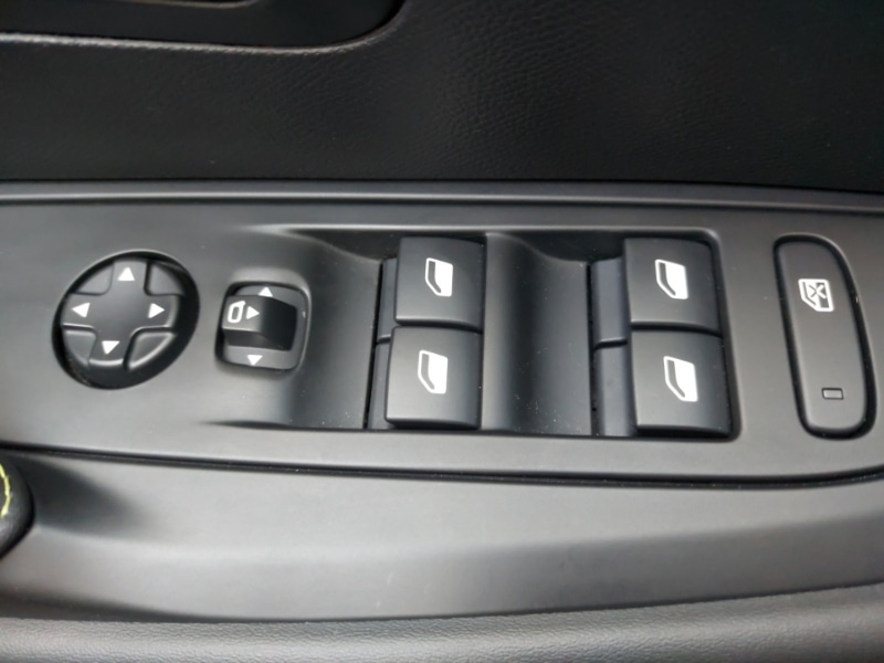 Used Peugeot 208 2022 for sale - 76446166: Photo 13