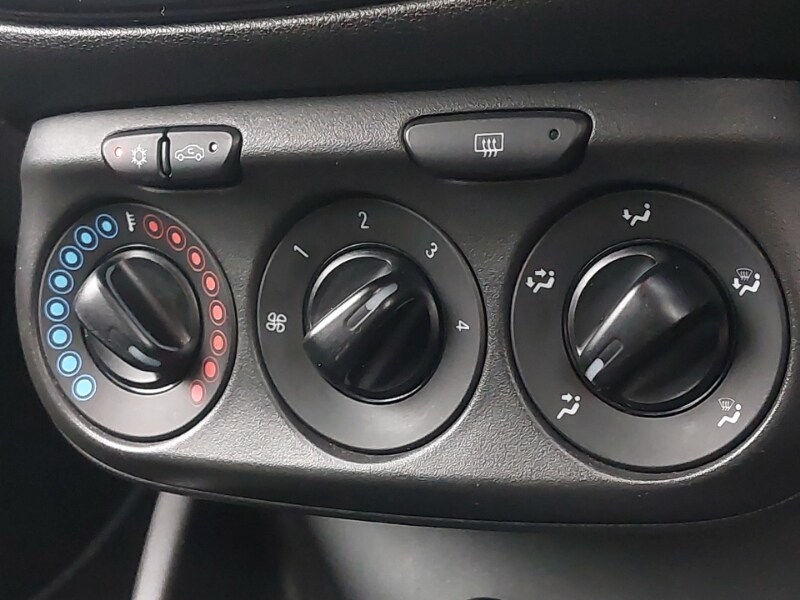 Used Vauxhall Corsa 2018 for sale - 76556350: Photo 11