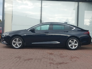 Used Vauxhall Insignia 2017 for sale - 76188203: Photo