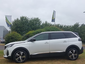 Used Peugeot 5008 2023 for sale - 79207417: Photo