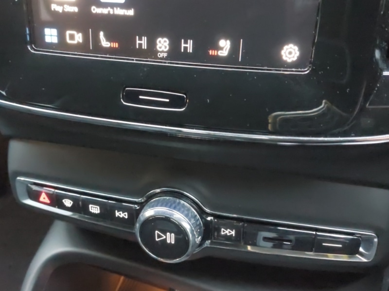 Used Volvo XC40 2025 for sale - 76885439: Photo 13