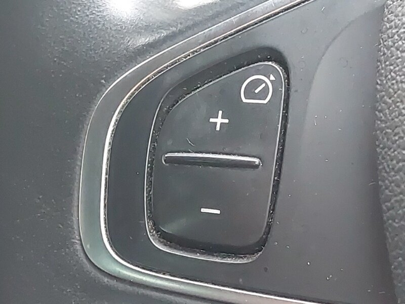 Used Renault Clio 2019 for sale - 76815738: Photo 14